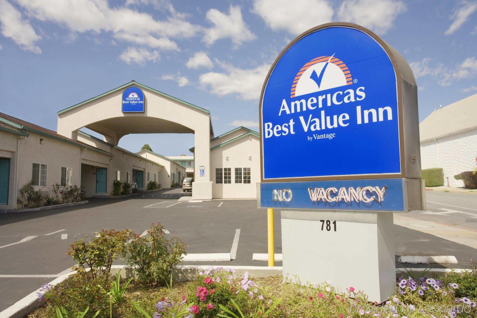 Royal Inn Watsonville Buitenkant foto