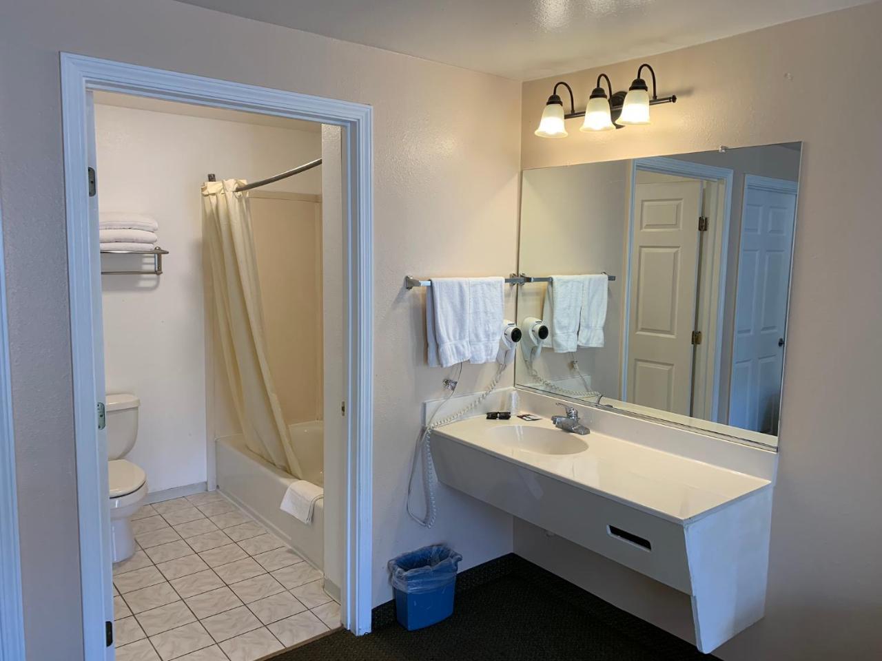 Royal Inn Watsonville Buitenkant foto