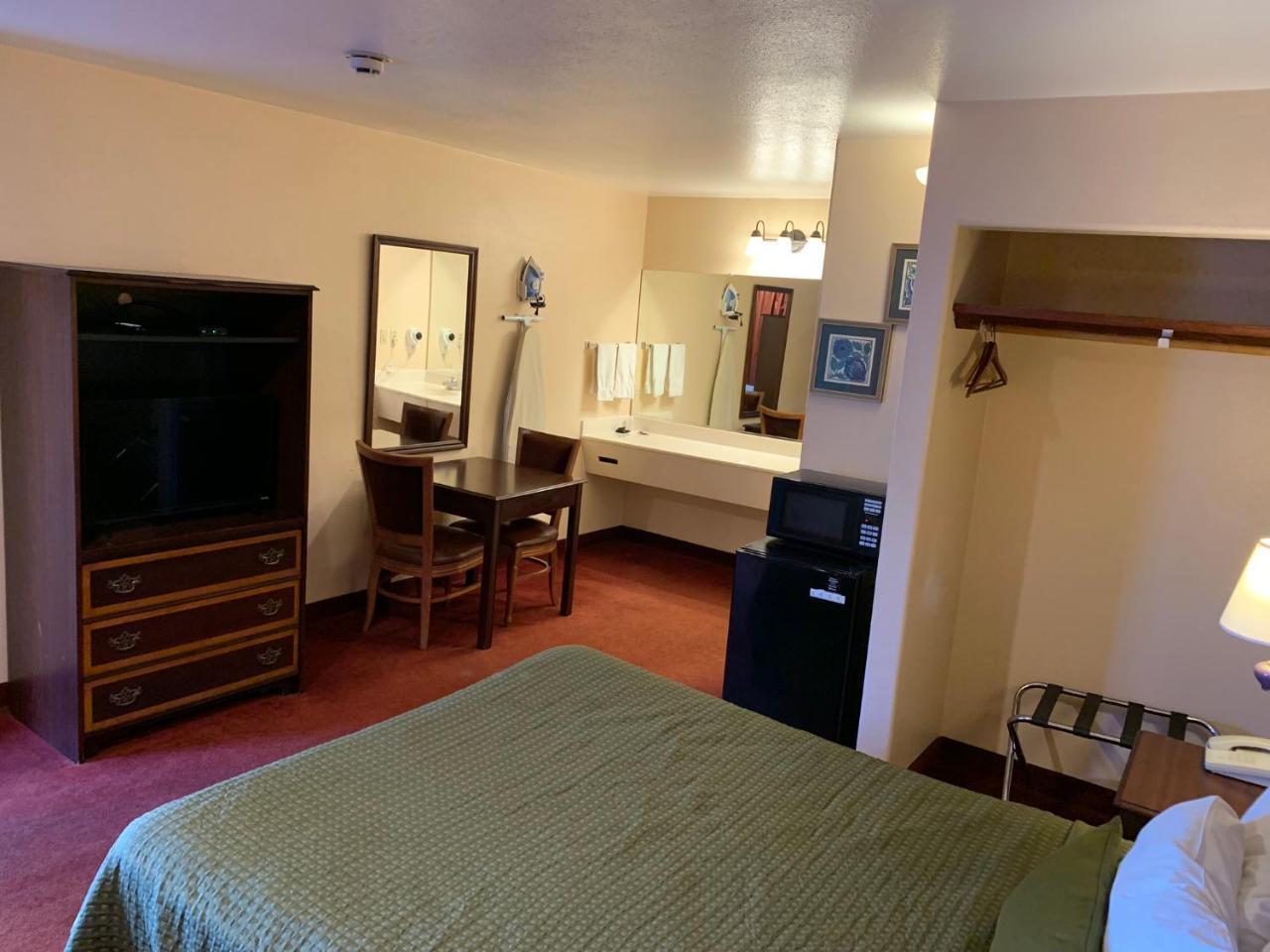 Royal Inn Watsonville Buitenkant foto